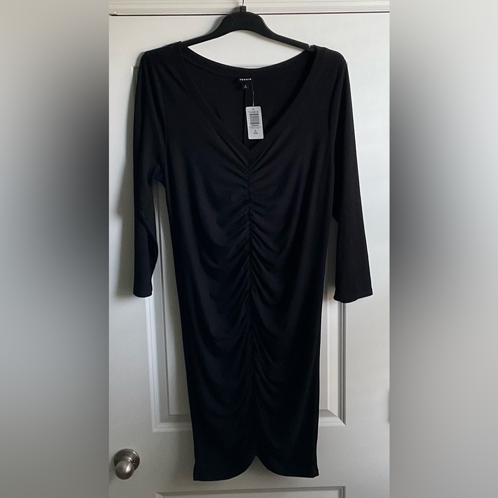 Black Jersey midi ruched dress, Torrid size 2, unworn